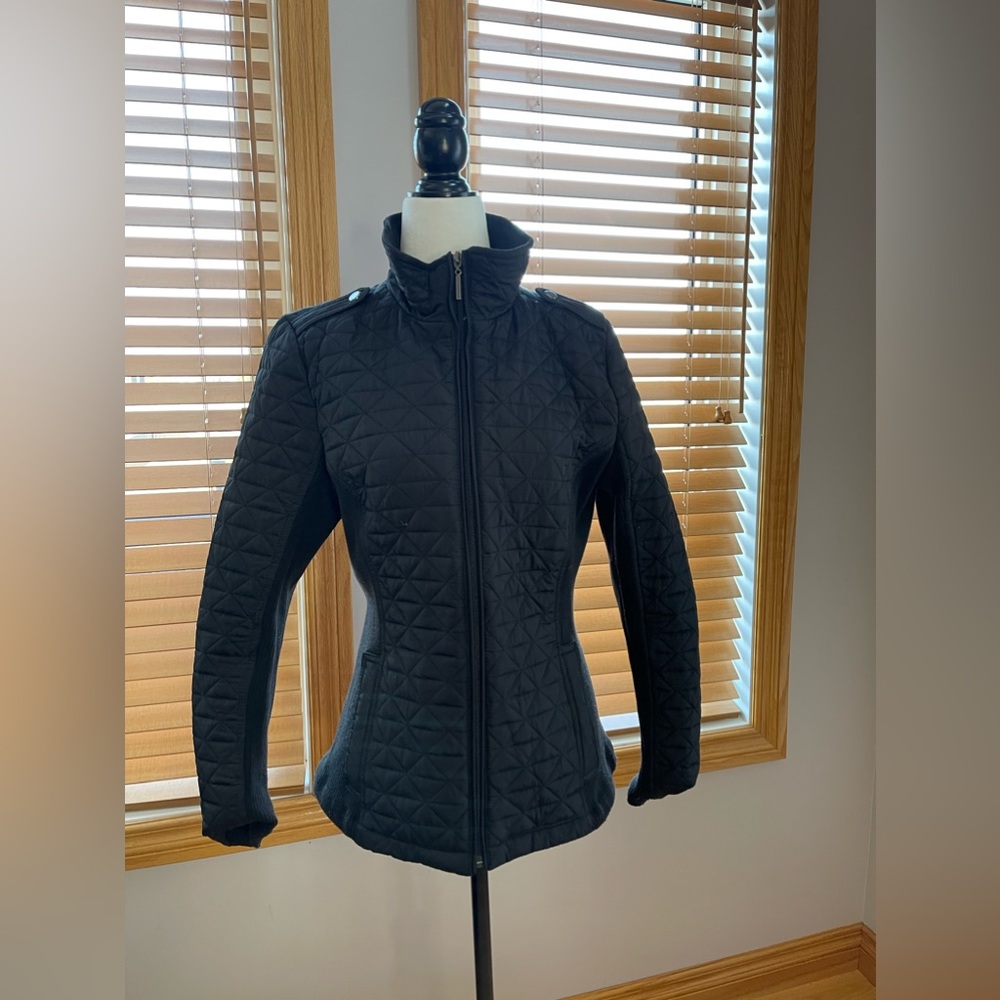 Weather proof zip up jacket super warm excellent condition